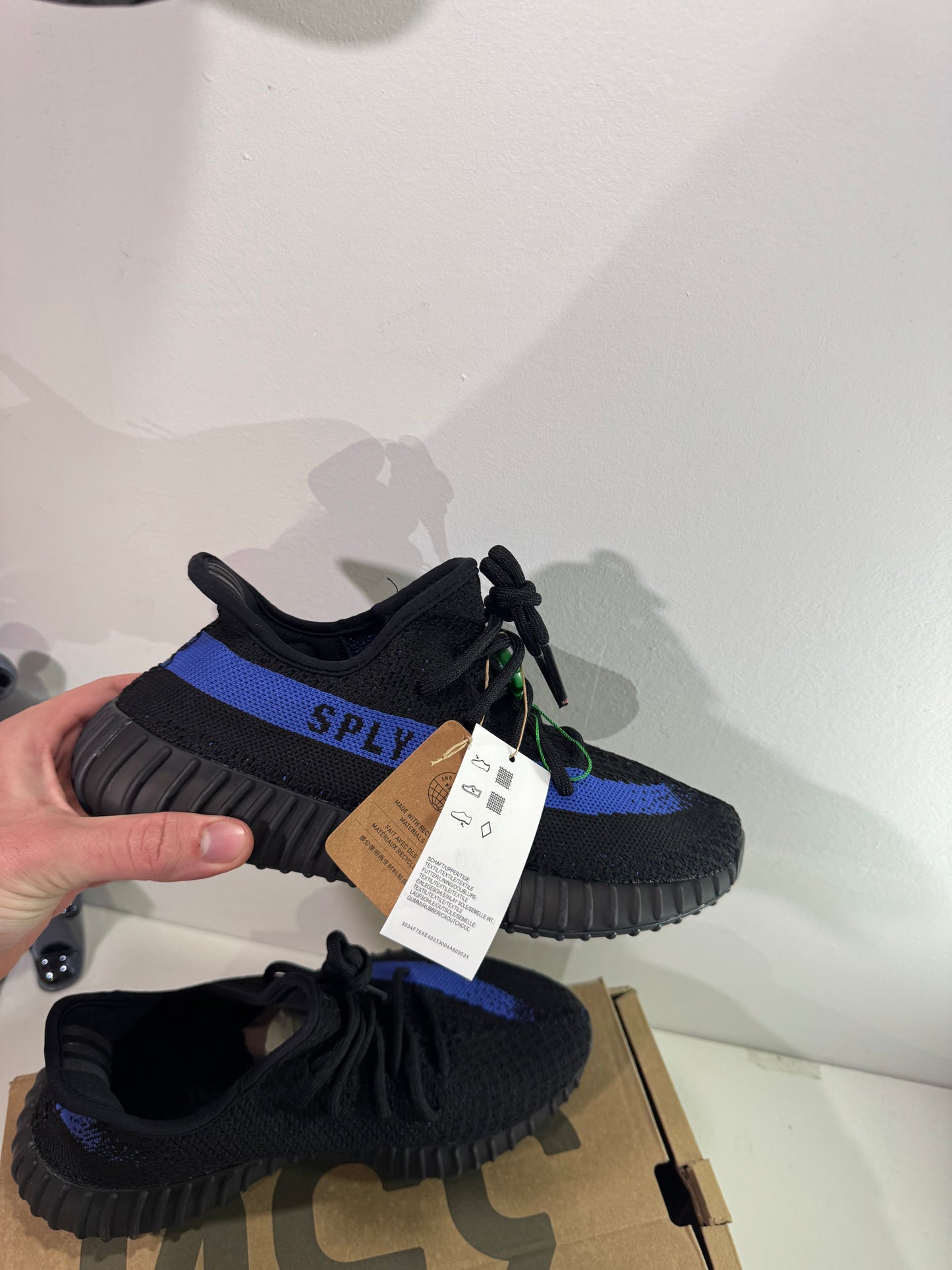 Yeezy 350 Dazzling Blue