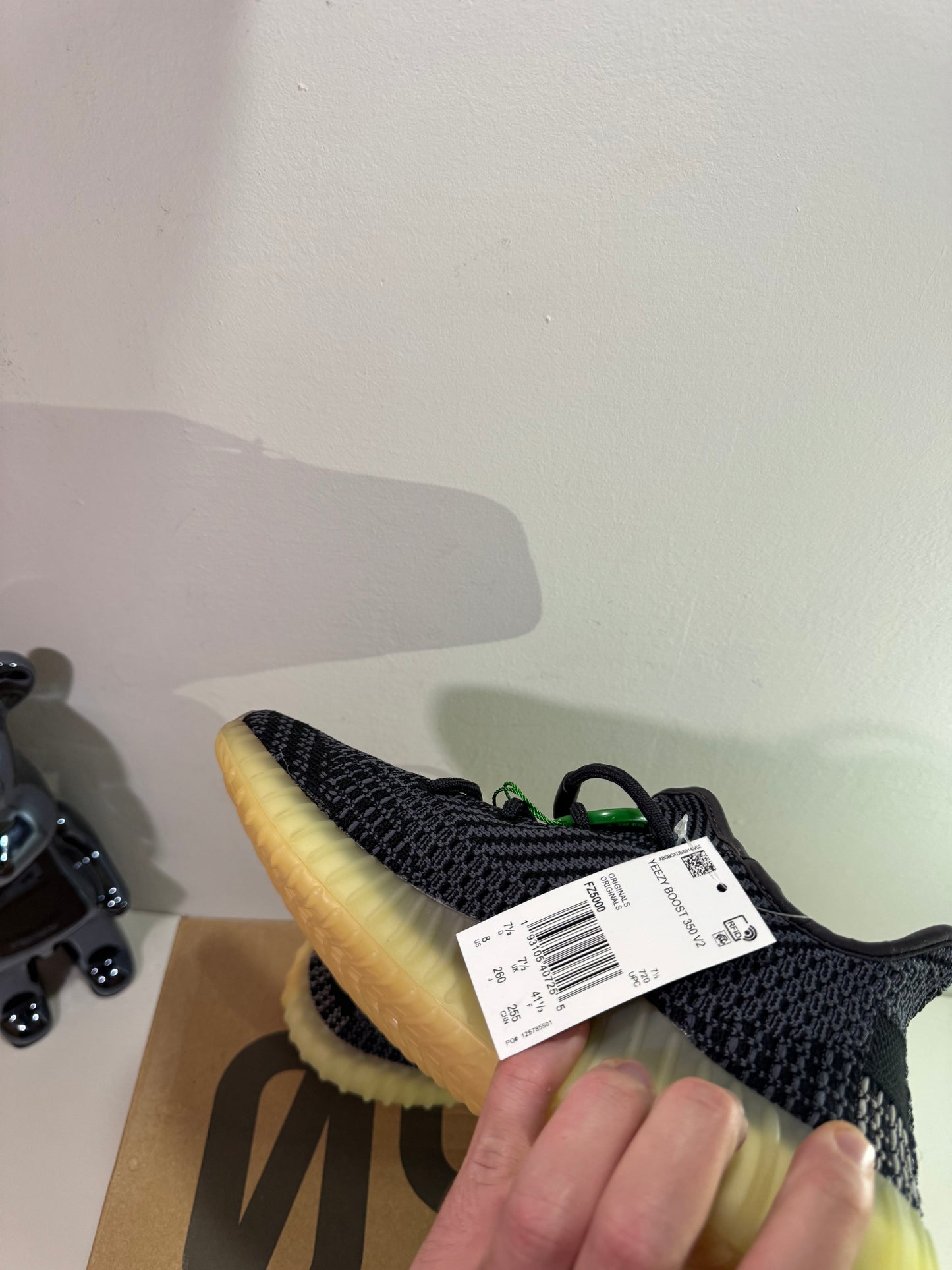 Yeezy 350 V2 Asriel