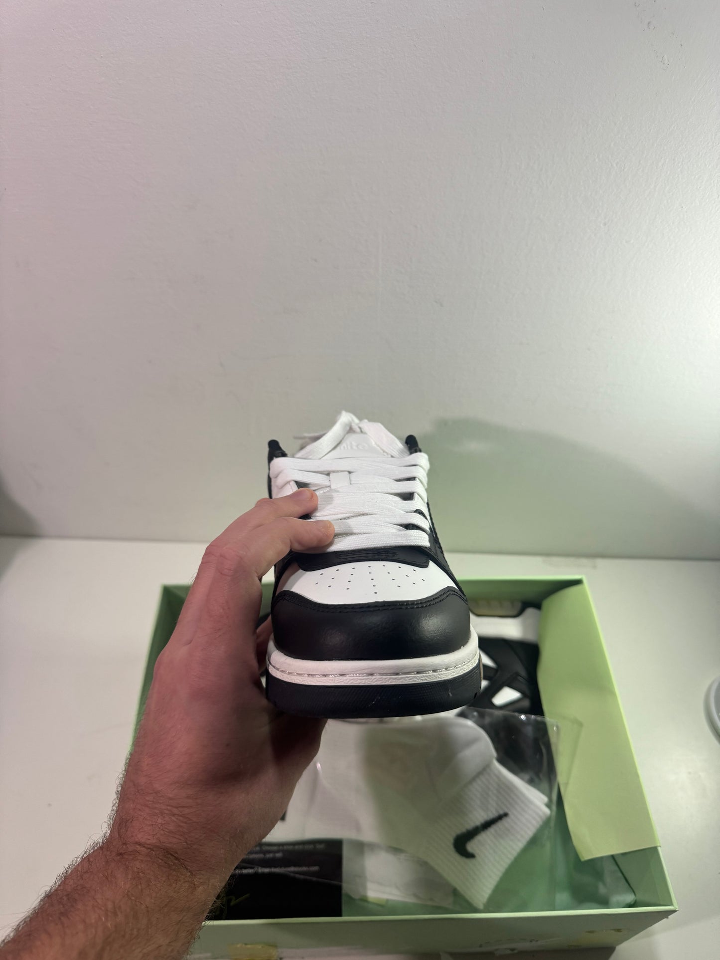 OFF-WHITE out the office Black / White