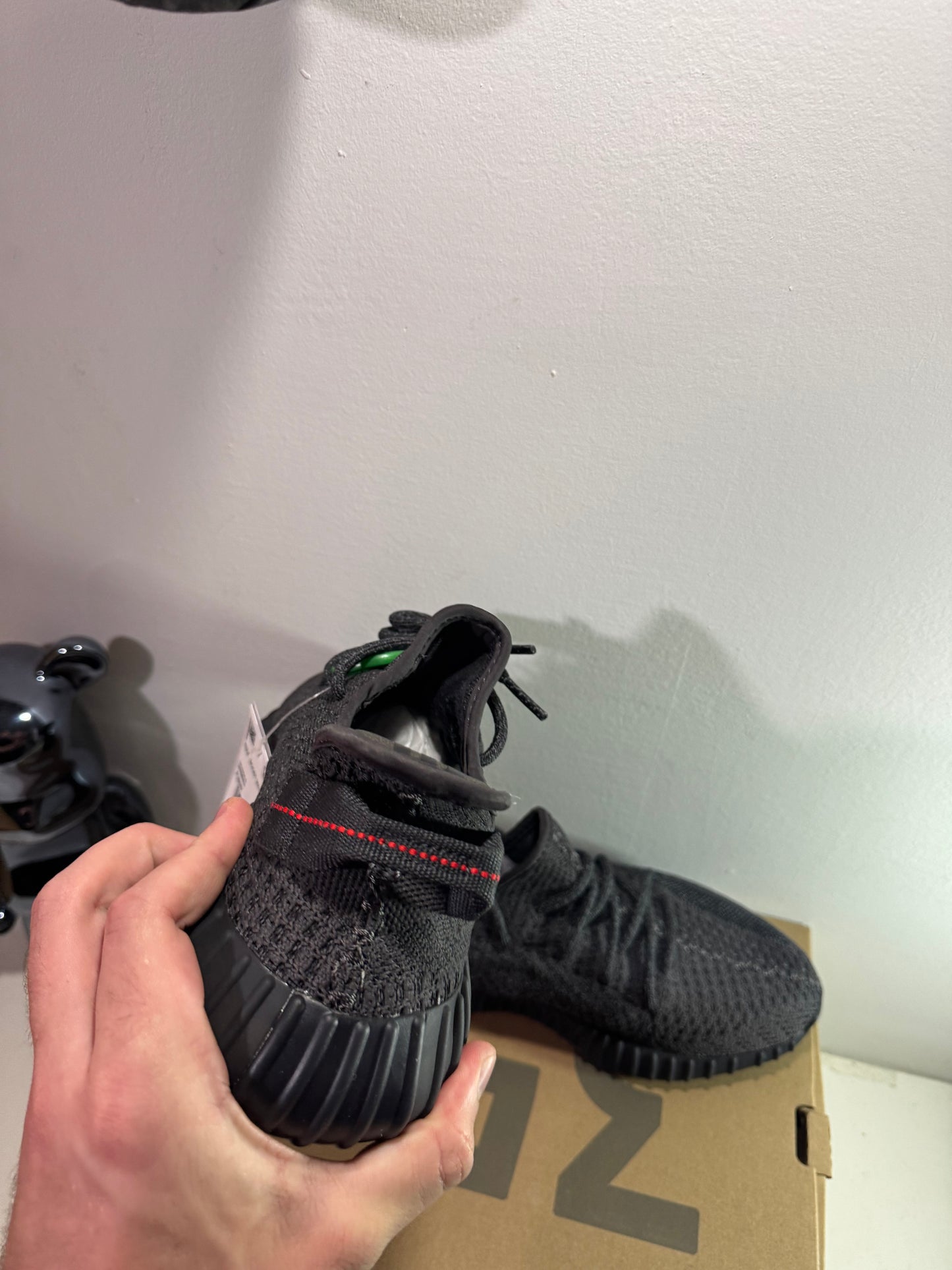 yeezy 350 black Reflective