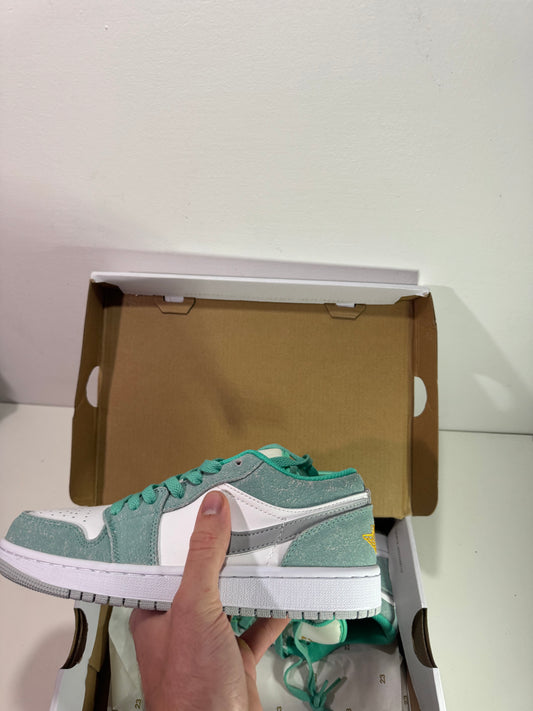 Air Jordan 1 Low "New Emerald"