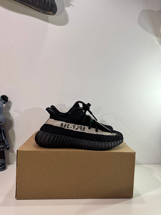 Yeezy 350 Oreo